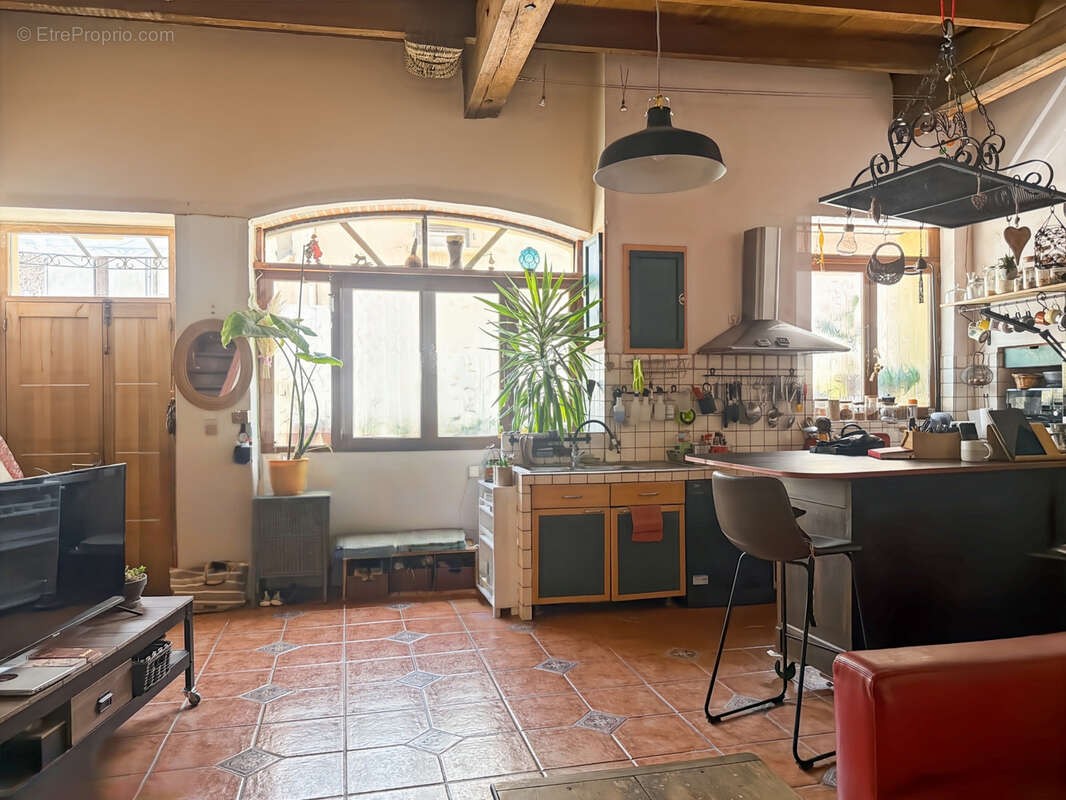 Maison à MONTBLANC