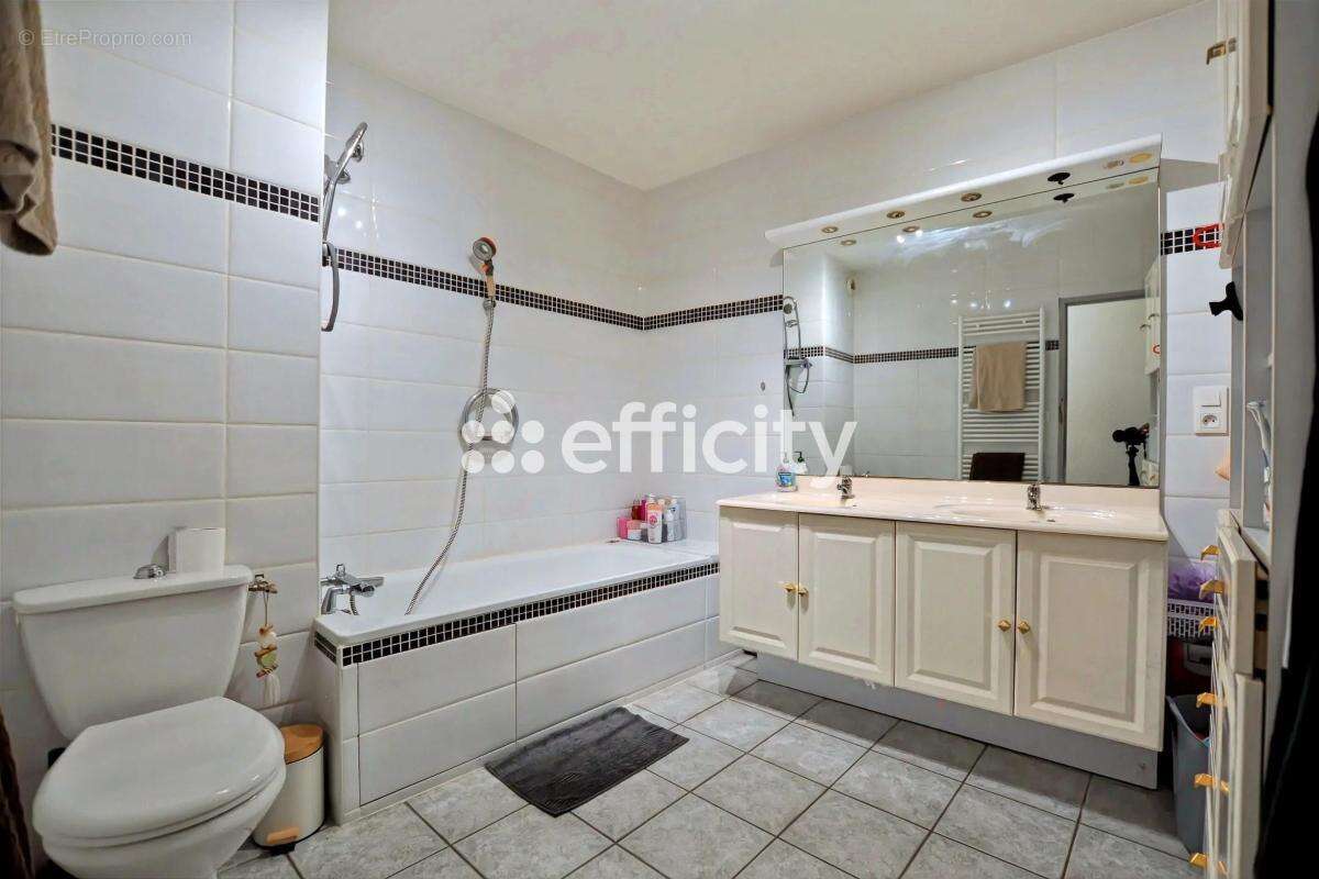Appartement à FEYZIN