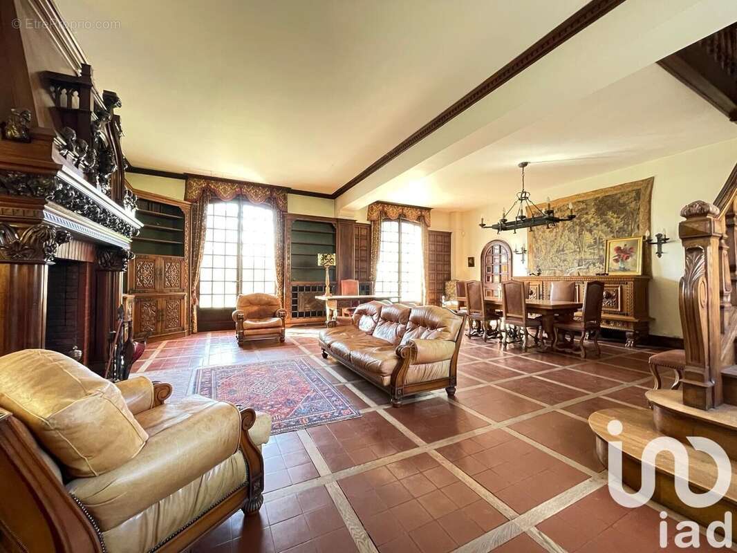 Maison 208 m² à Chennevieres-Sur-Marne  - photo 4