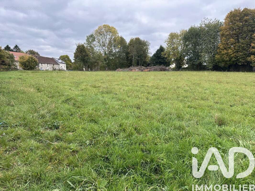 Photo 2 - Terrain à VIELS-MAISONS