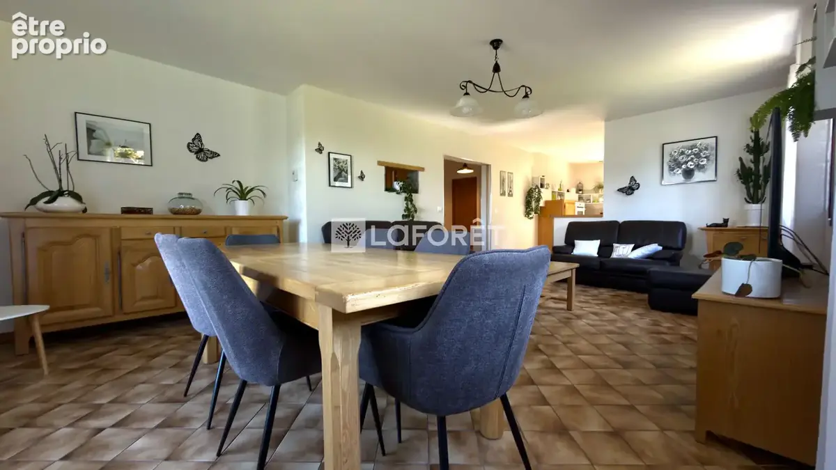 Maison familiale à vendre à Notre Dame des Millieres - Confort et tranquillité assurés - photo 4