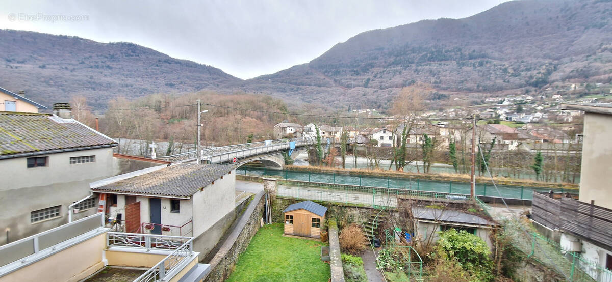 Appartement à VIZILLE