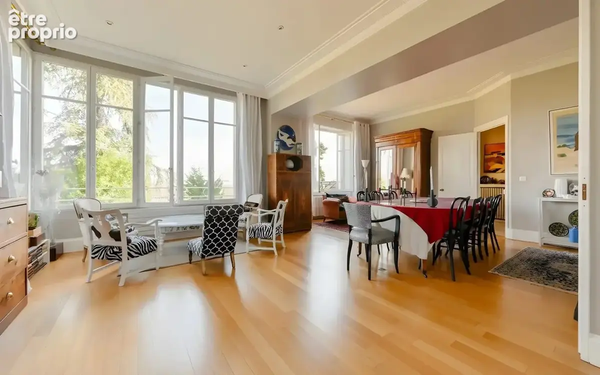 Maison 8 pièces 230 m² à vendre à Dardilly (69570) - photo 8