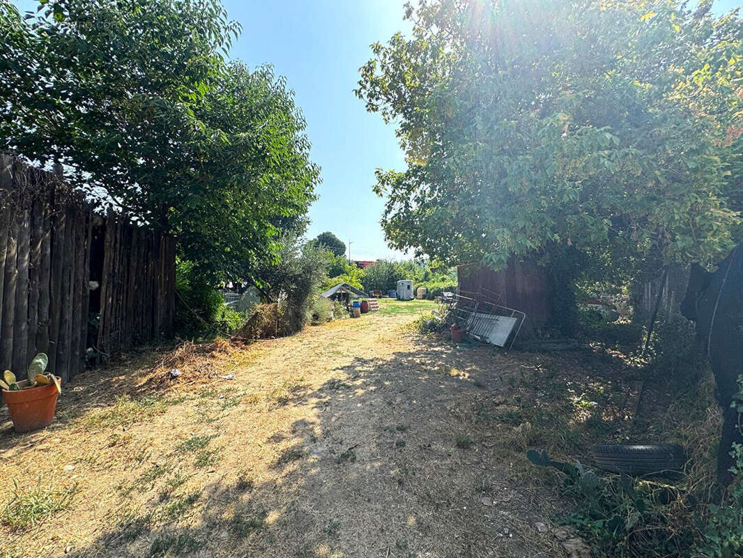 Terrain libre constructeur 895 m² - bagnols-sur-cèze - photo 3