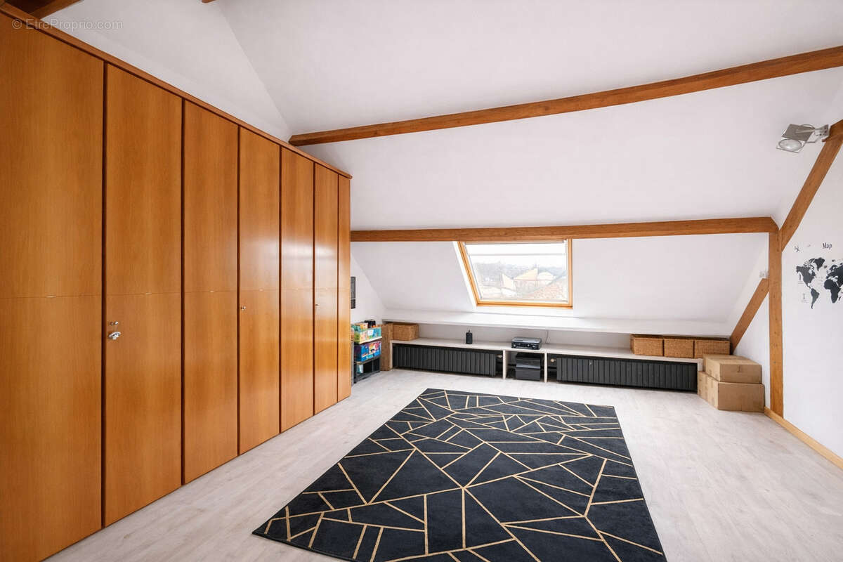 Maison à OZOIR-LA-FERRIERE