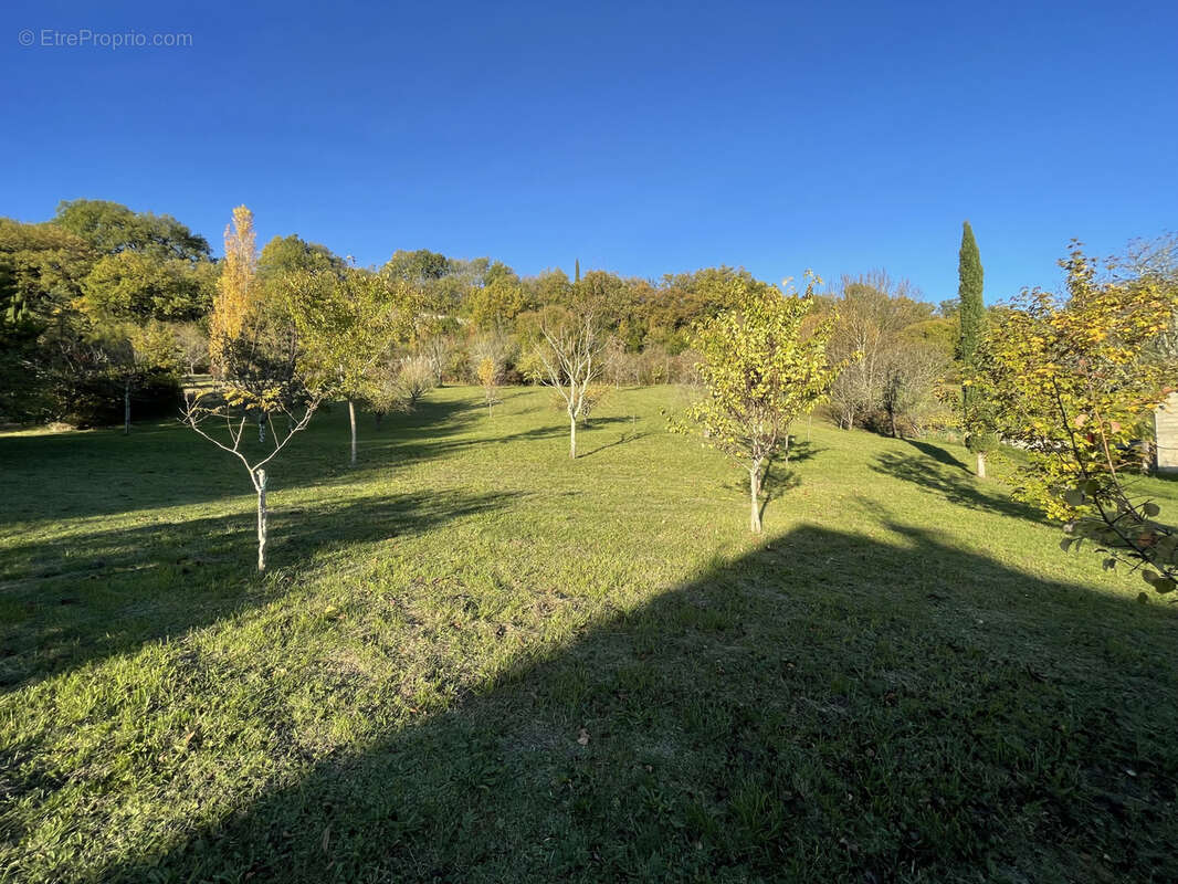 Maison à CASTELNAU-MONTRATIER
