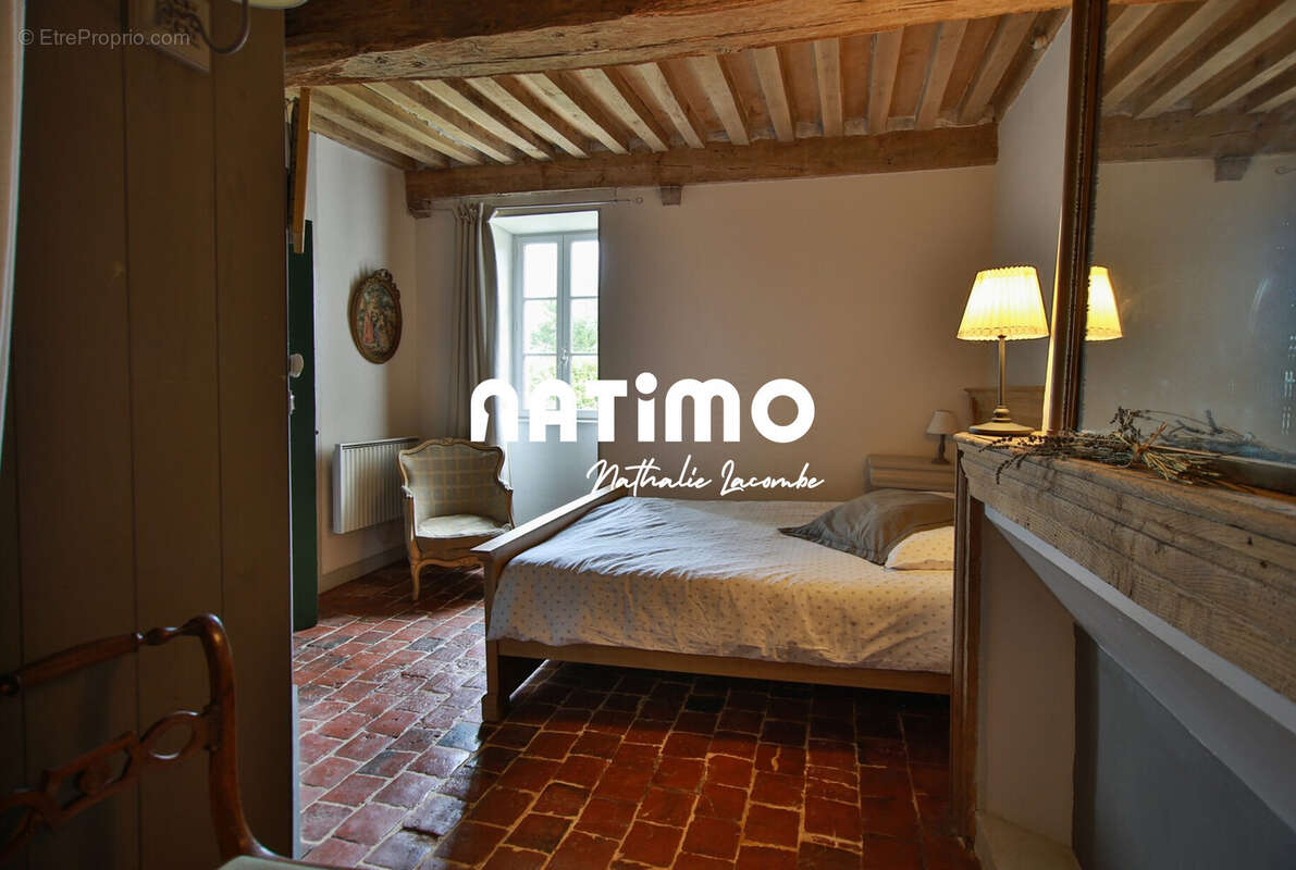 Maison à VILLARS-ET-VILLENOTTE