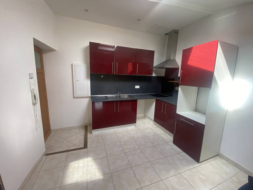 Appartement à TOURVES