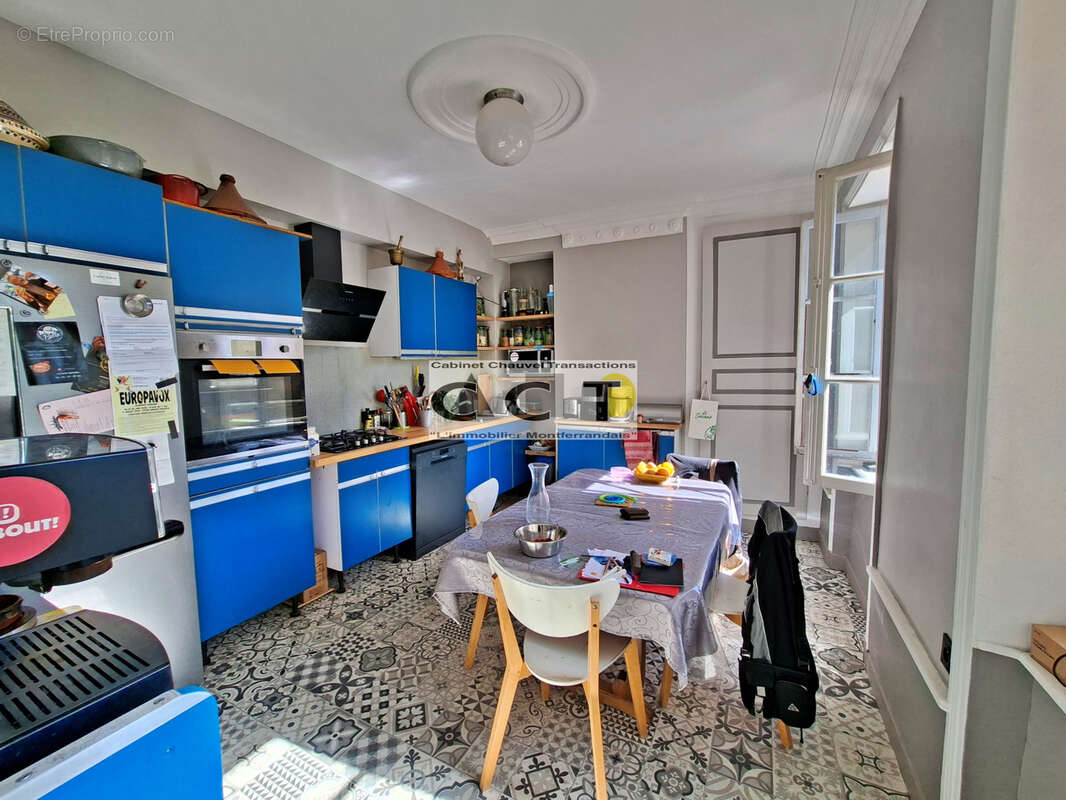 Maison à BILLOM