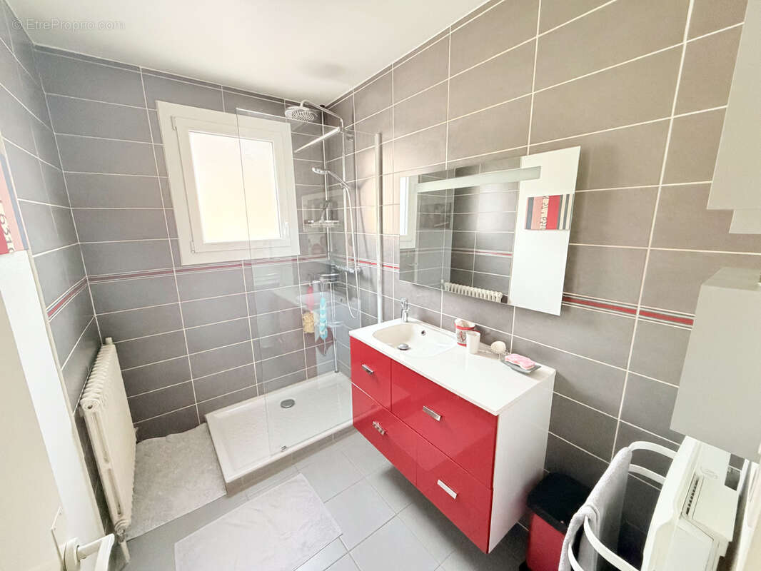 Appartement à SAINT-JEAN-DE-MAURIENNE