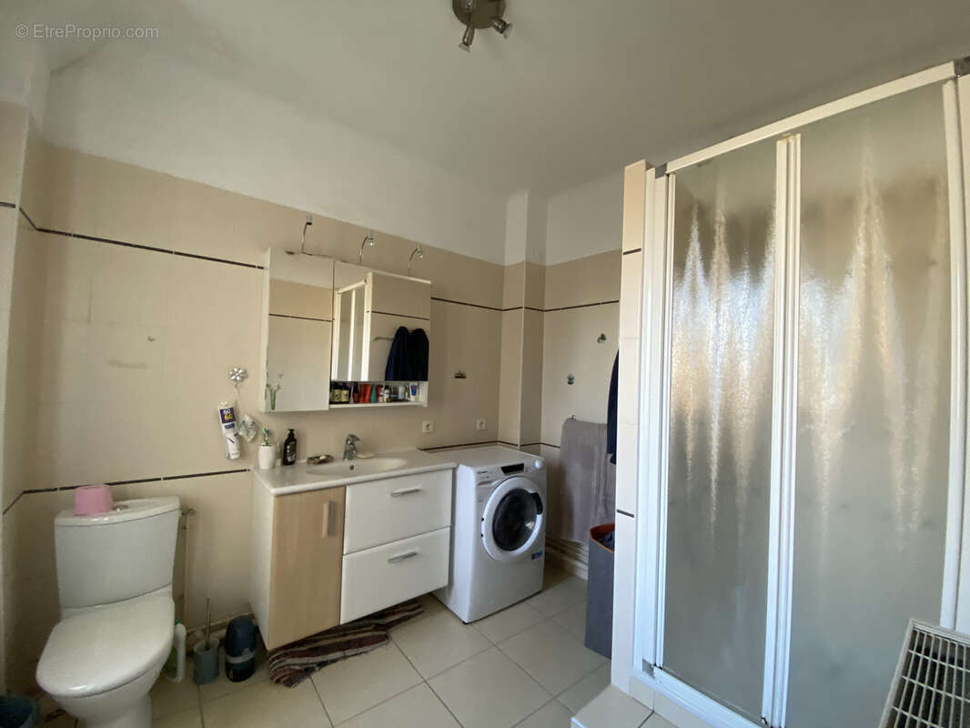 Appartement à SAINTE-SAVINE