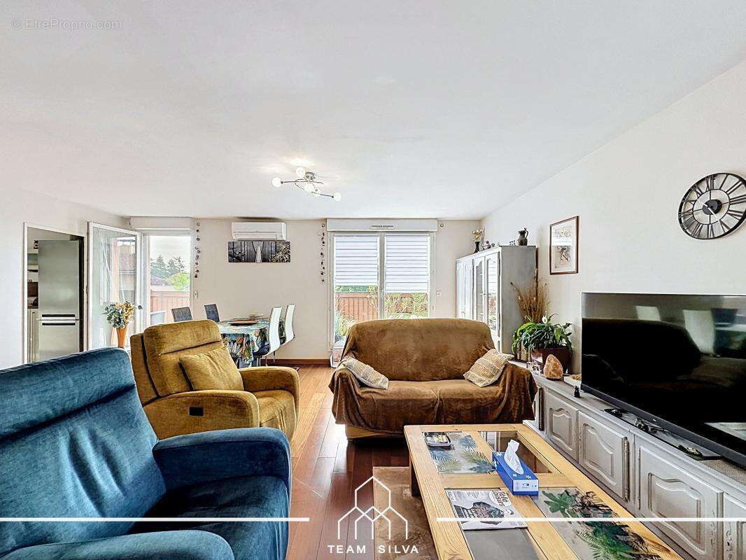 Appartement à TERNAY