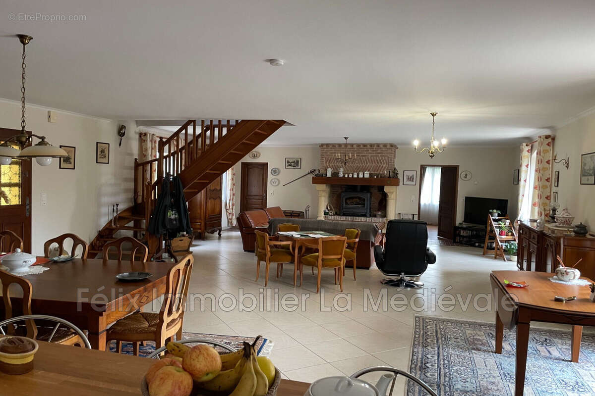 Maison à SARLAT-LA-CANEDA