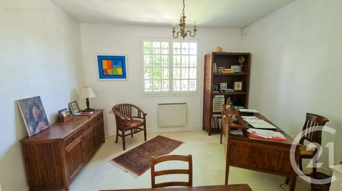 Maison à SAINT-MAUR-DES-FOSSES