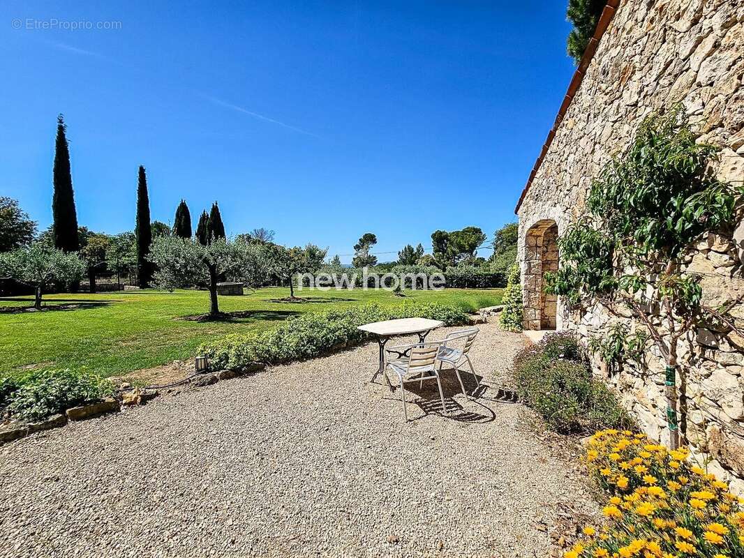 Maison à TOURTOUR