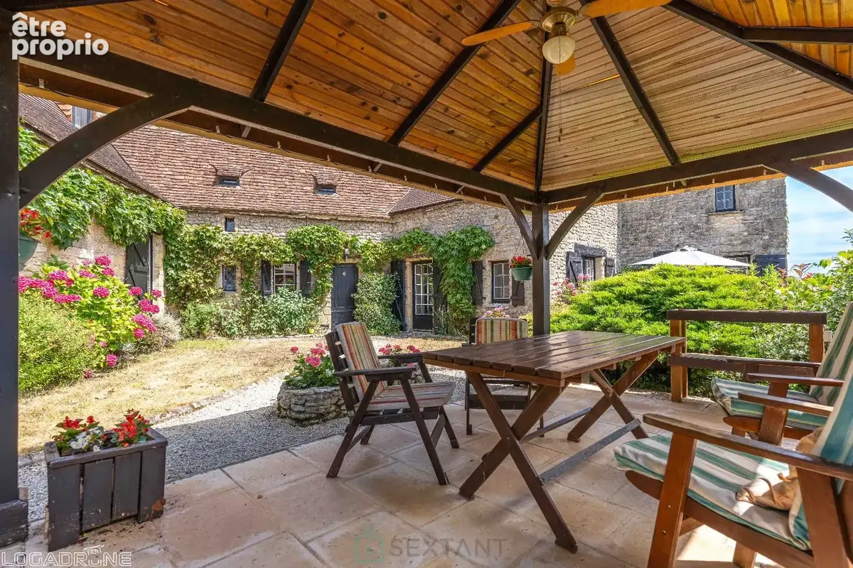 Maison à FANLAC