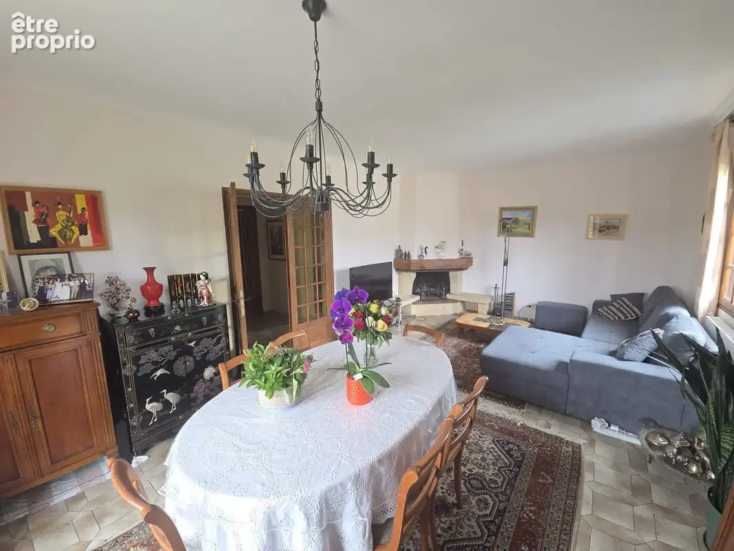 Maison T6 à Balma de 168m2 avec piscine et garage double ! - photo 4