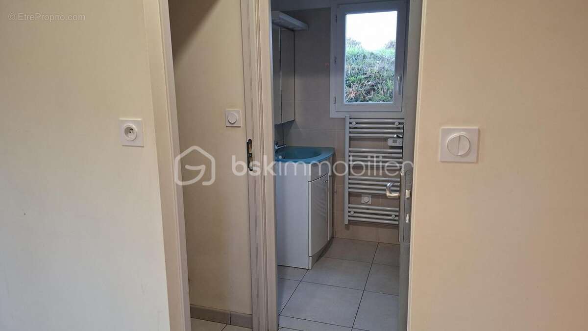 Maison à SAINT-HILAIRE-DU-MAINE