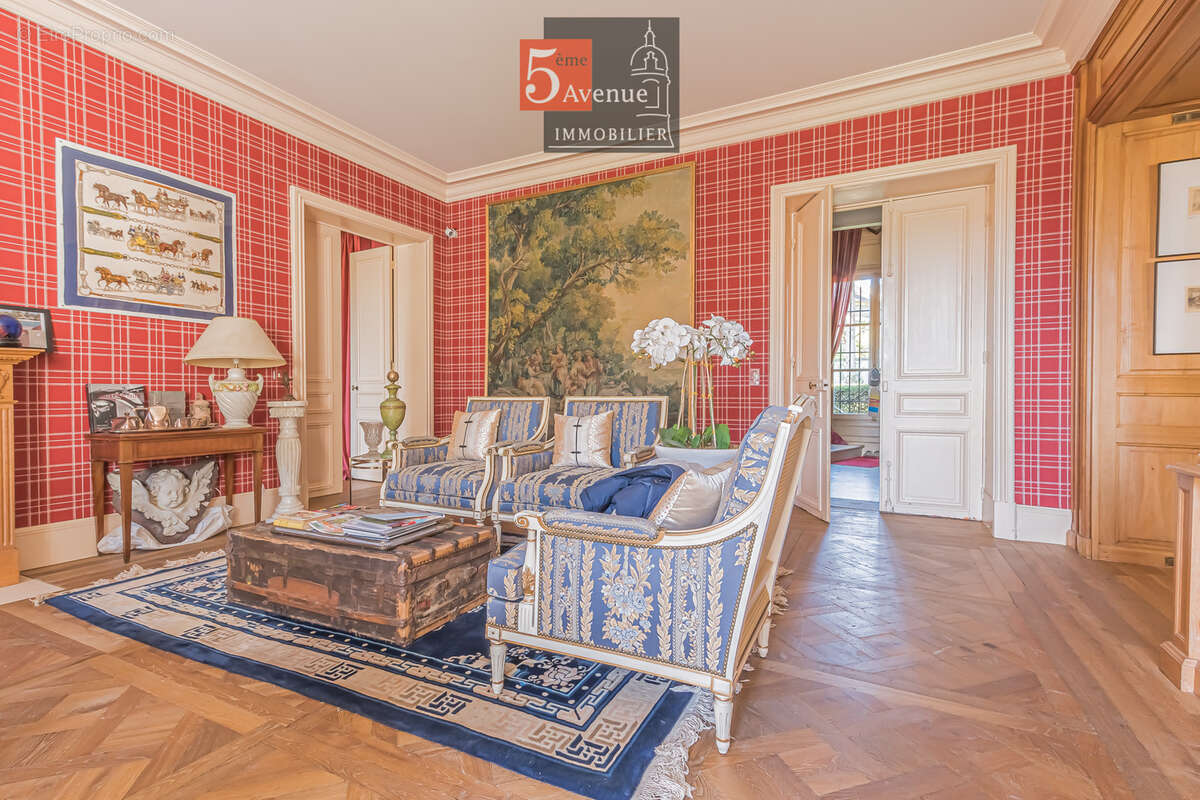 Maison à CHANTILLY