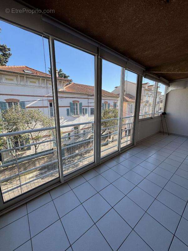 Appartement à HYERES