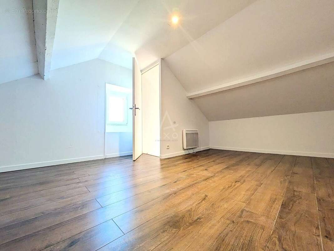 Maison à SAUVETERRE-DE-BEARN