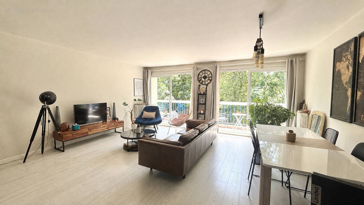 Appartement à ENGHIEN-LES-BAINS