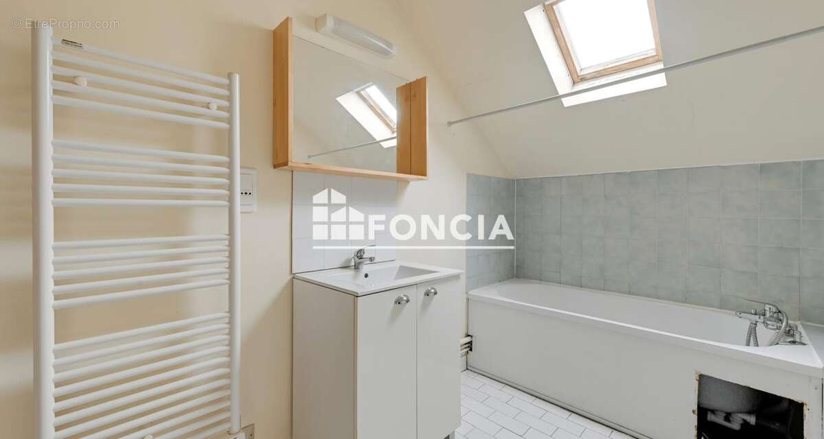 Appartement à VILLENEUVE-SAINT-GEORGES