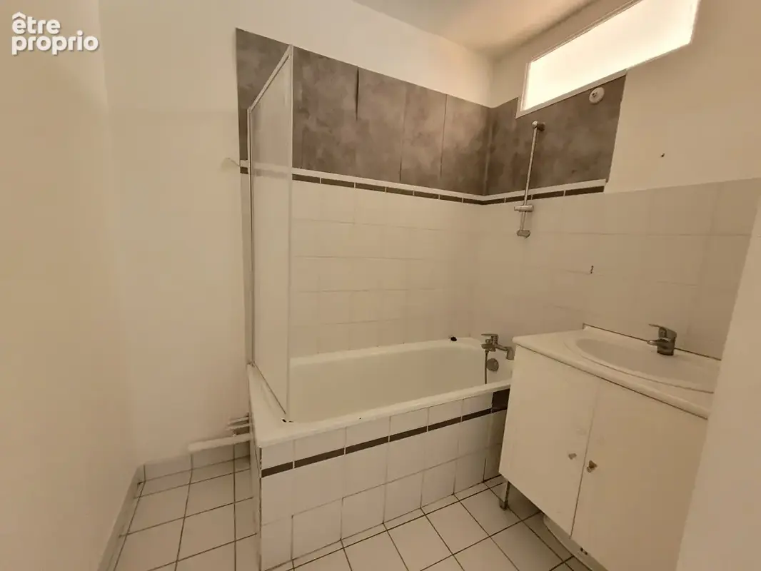 3 pièces à Limay Centre ville, 2 chambres avec parking en s/sol et cave - photo 7
