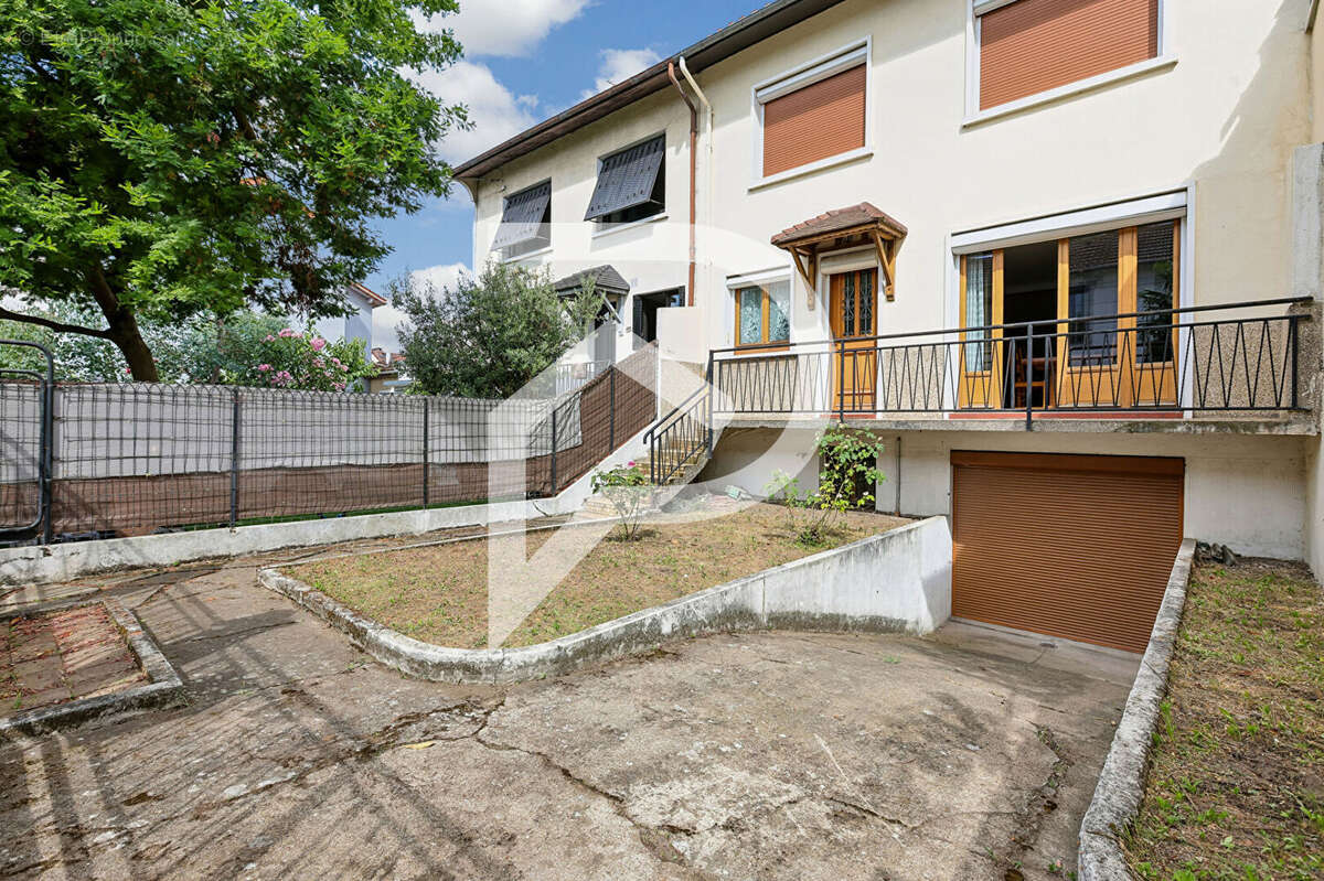 Maison à COLOMBES