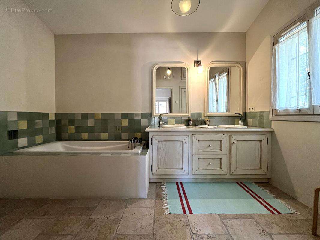 Maison à CARCES