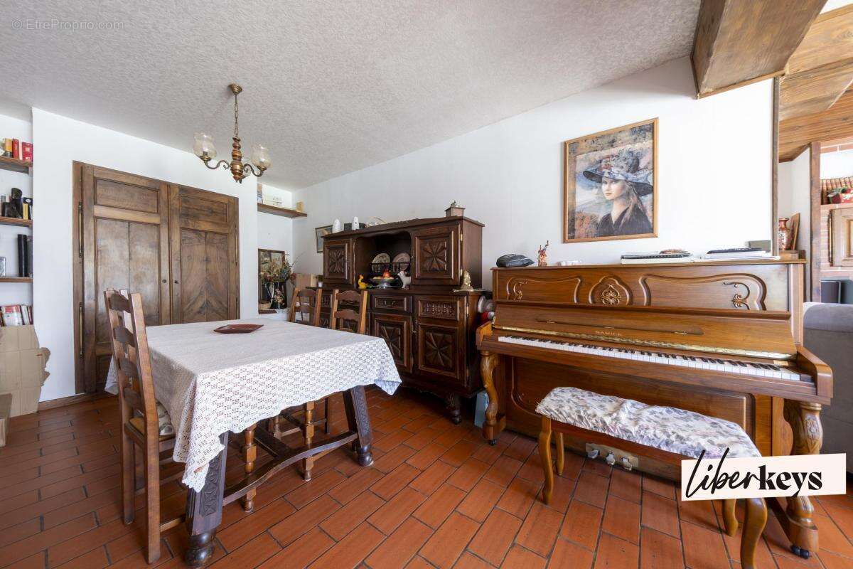 Maison à LAPENNE