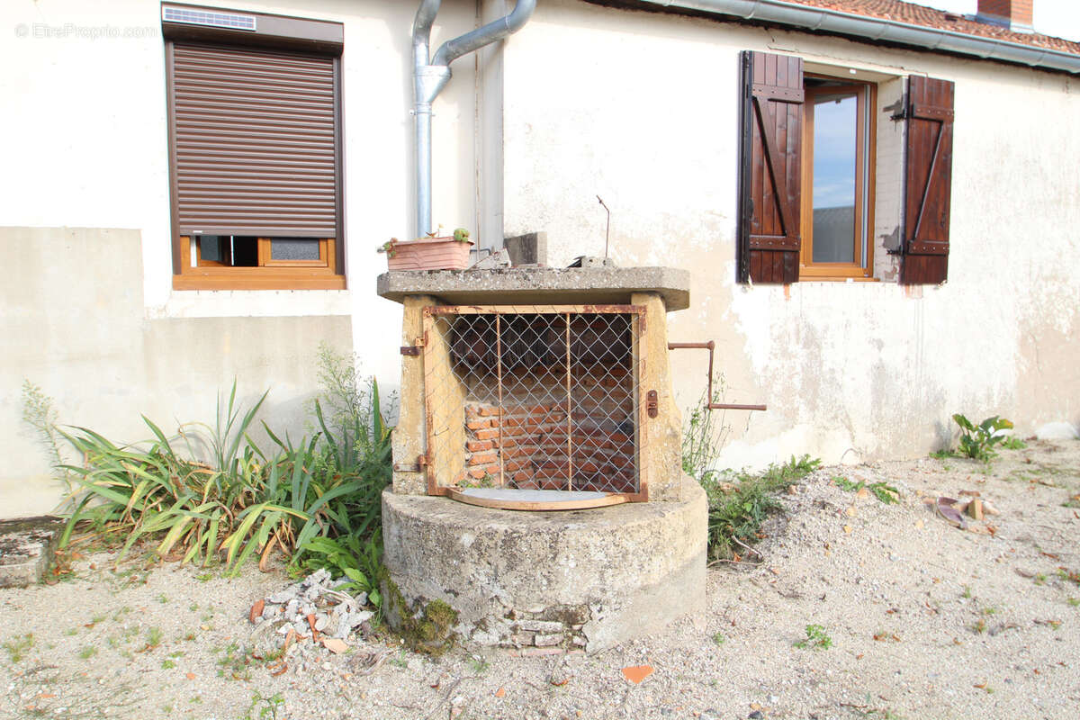 Maison à AVRILLY