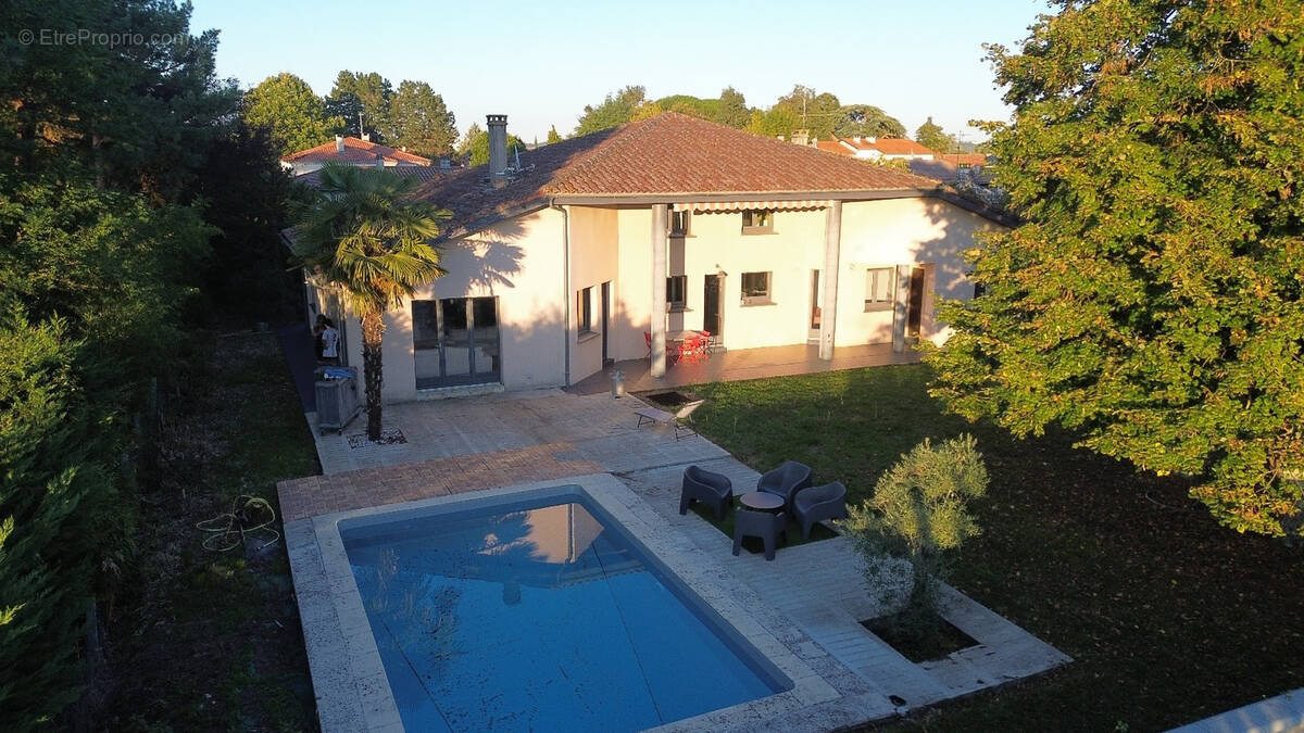 Maison à LE PASSAGE