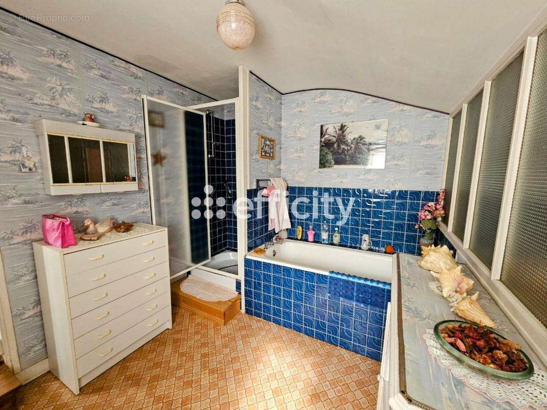 Maison à SAINTE-RADEGONDE