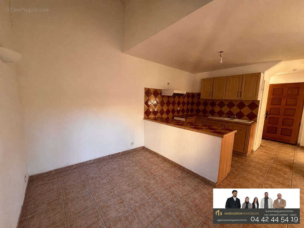 Maison à ENSUES-LA-REDONNE