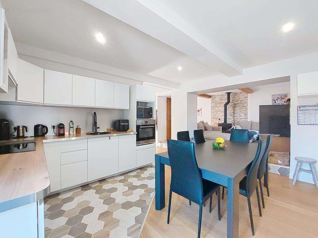 Maison à FRANCHEVILLE