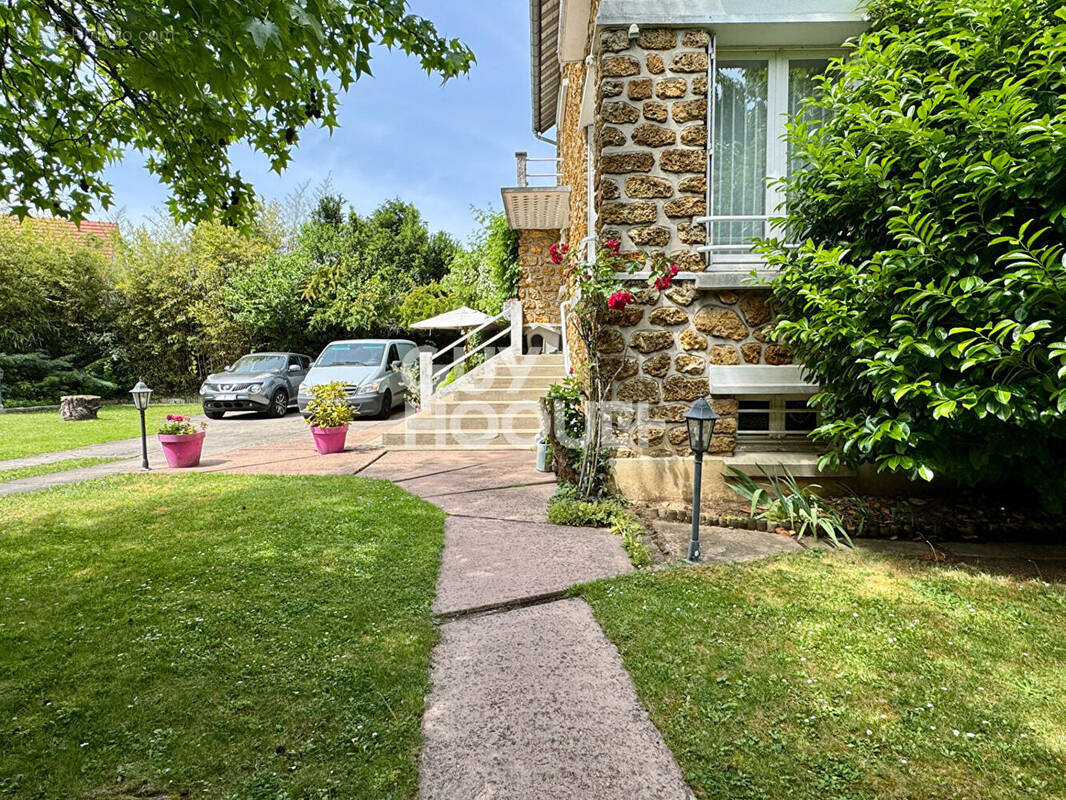 Maison à ATHIS-MONS