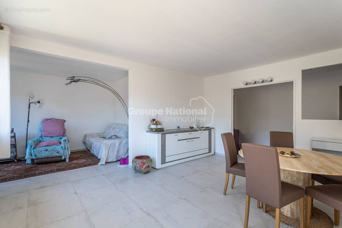 Appartement à CARRY-LE-ROUET