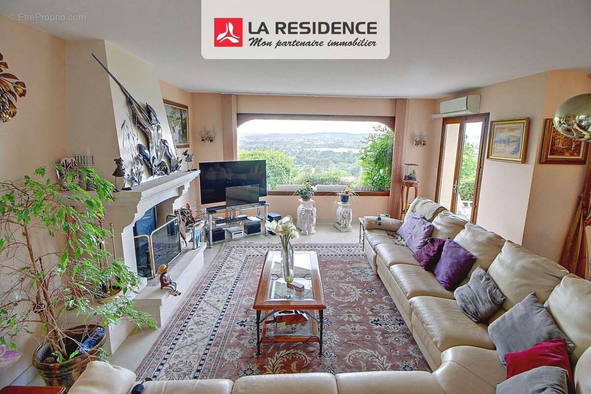 Maison à VAUX-SUR-SEINE