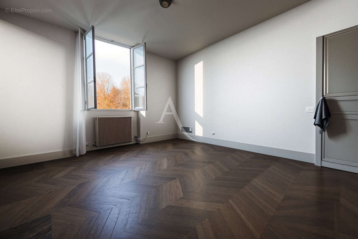 Appartement à MOUSSEAUX-LES-BRAY