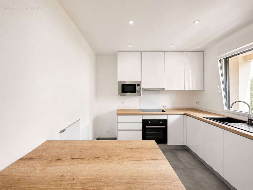 Maison à VIGNEUX-SUR-SEINE