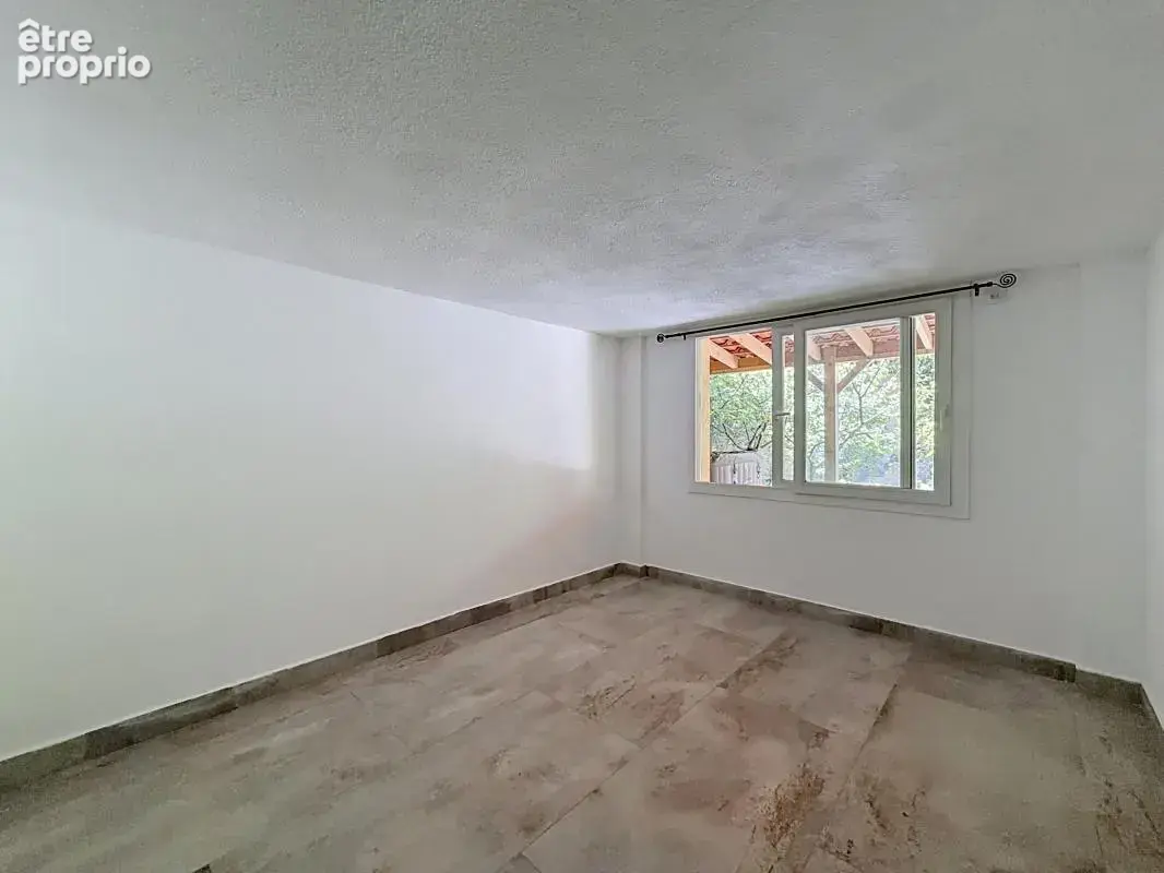 Maison 92 m² à Frejus  - photo 4