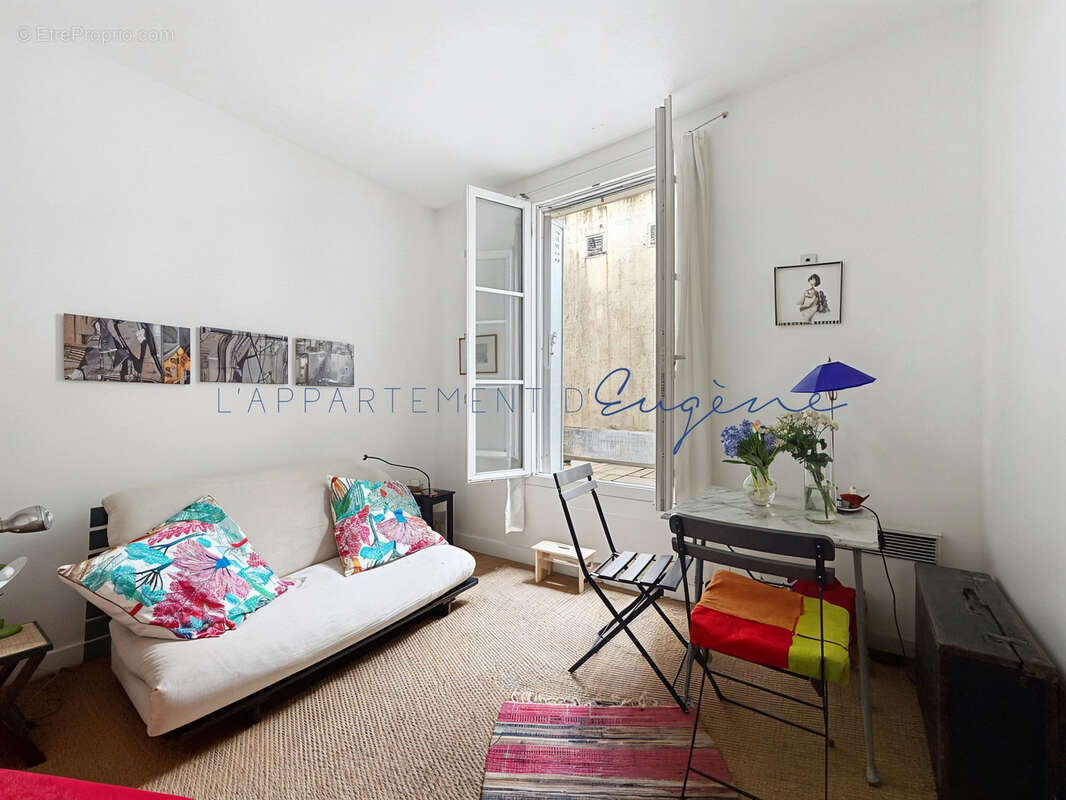 Appartement à PARIS-18E