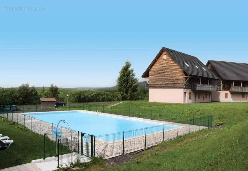 Appartement à BESSE-ET-SAINT-ANASTAISE