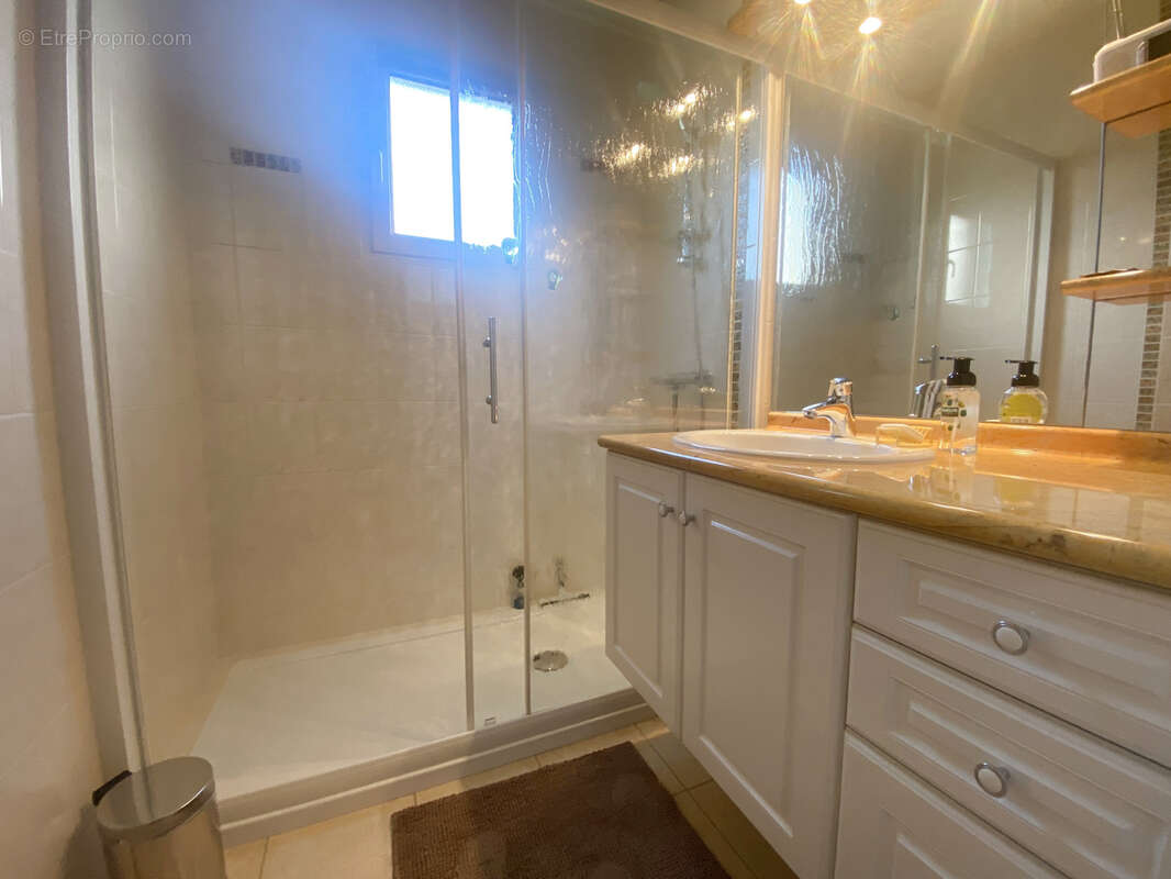 Maison à LA CHAPELLE-ERBREE