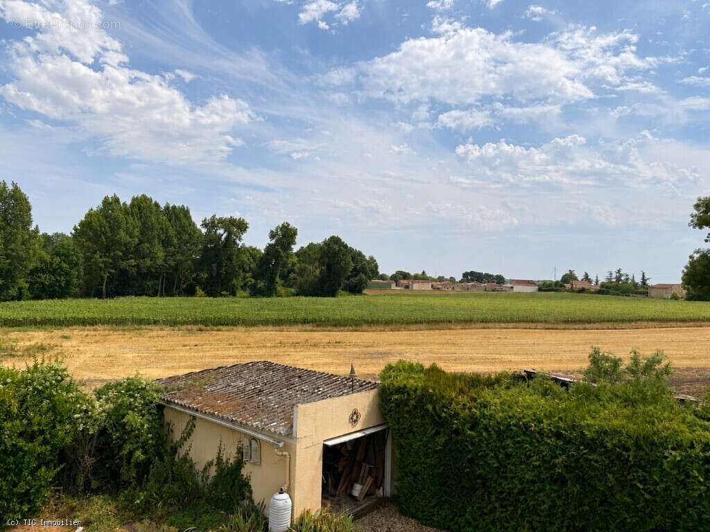 Charmante Maison En Pierre Du XIXe Siècle Avec Vue Sur La Campagne - photo 3