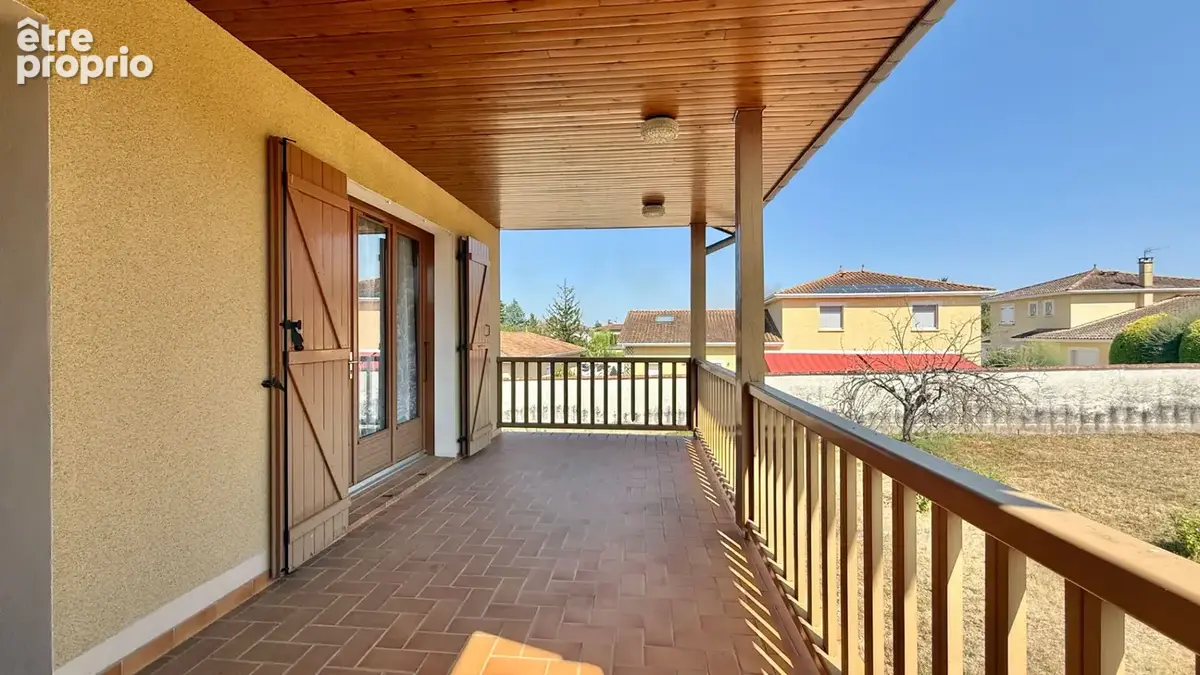 Maison T4 de 92 m² avec sous-sol complet  Proche centre de Craponne - photo 10