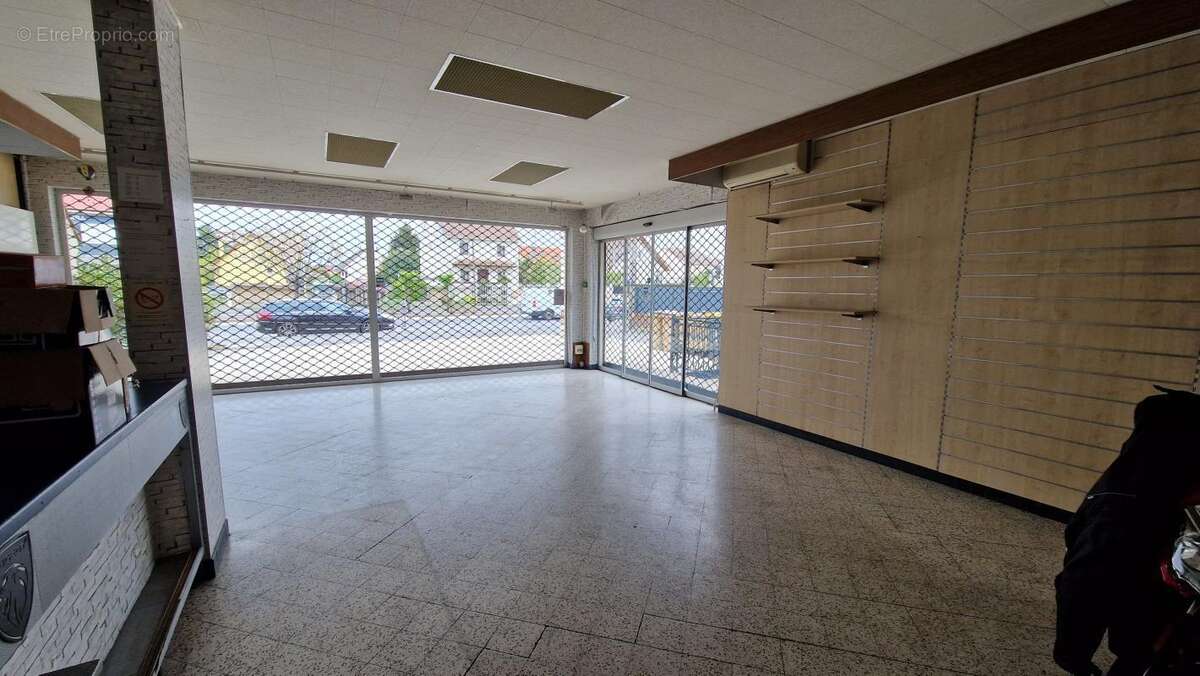 Commerce à NEUILLY-SUR-MARNE