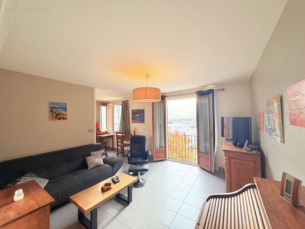 Appartement à SAINT-JEAN-DE-MAURIENNE