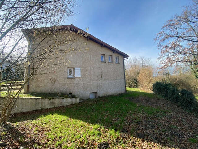 Charmante maison en cours de rénovation sur 1750 M2 de terrain avec remises - photo 5